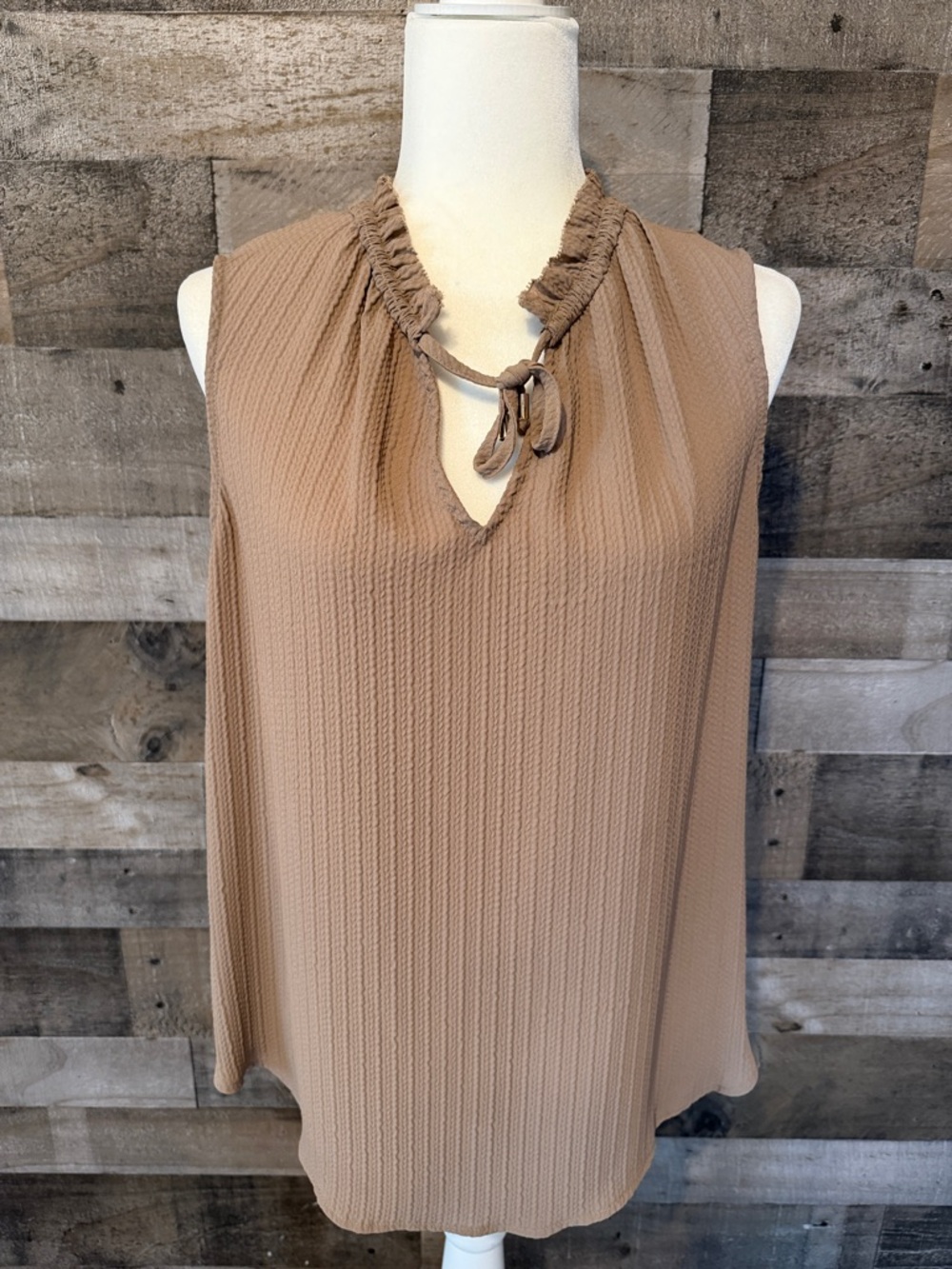 Apt. 9 Sleeveless tie front top Size S